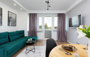Metro Marymont Apartment by Noclegi Renters